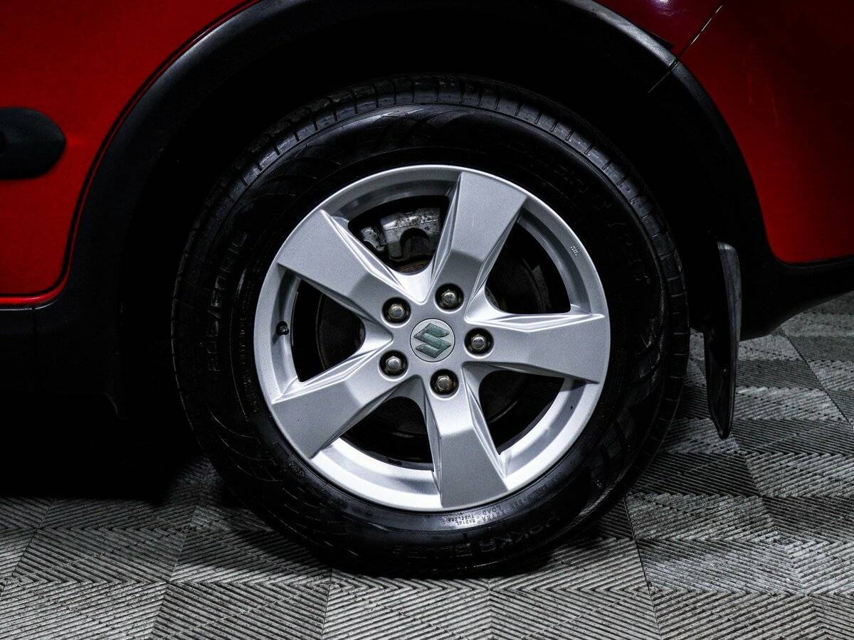 Б/У Сузуки С-Икс4 2010 года. Фото: #14