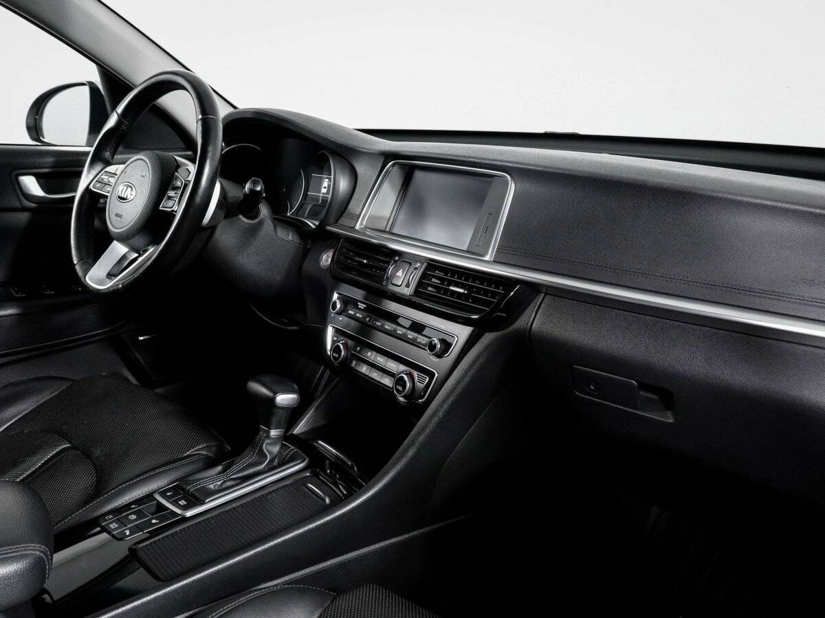 Б/У Киа Оптима 2018 года. Фото: #8