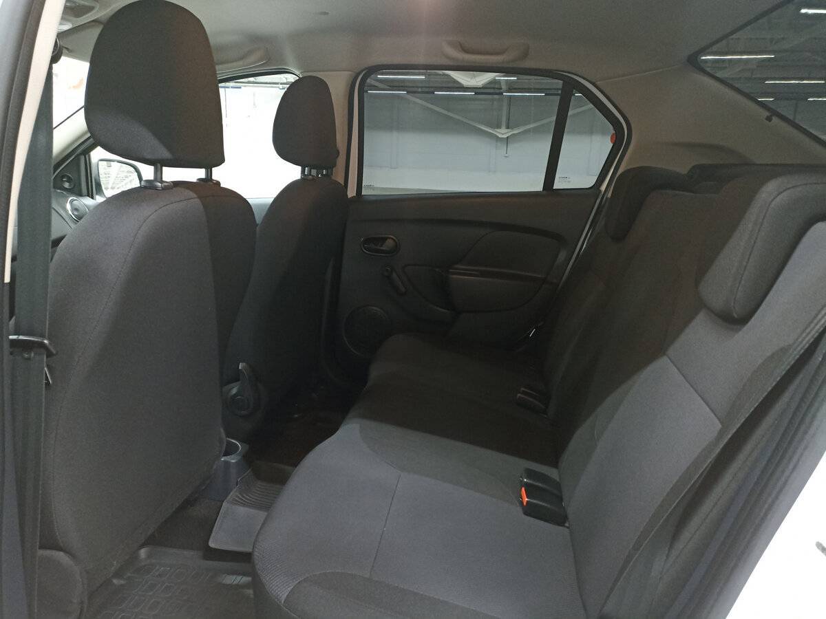 Б/У Рено Логан 2020 года. Фото: #11