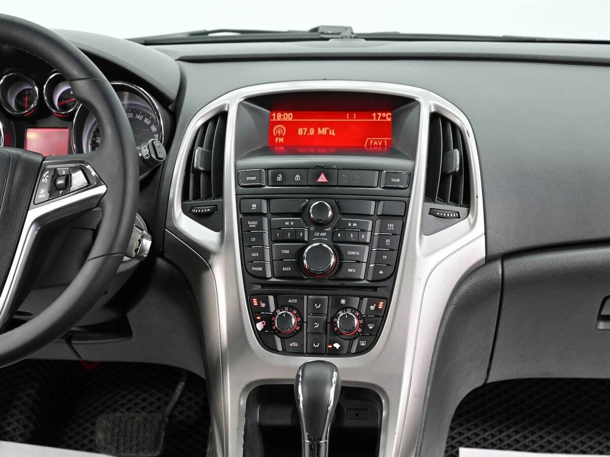 Б/У Опель Астра 2012 года. Фото: #9