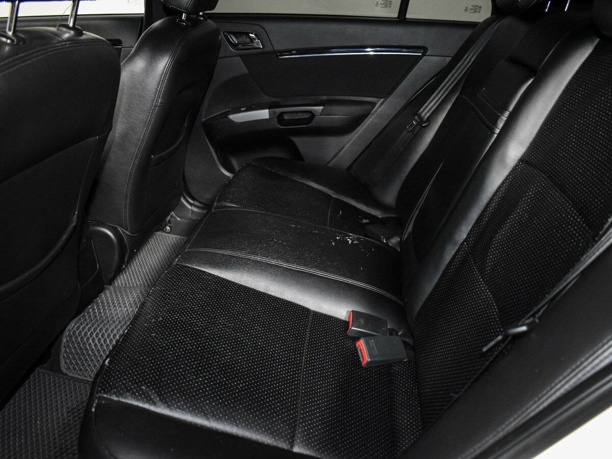 Б/У Джили Эмгранд ЕЦ7 2013 года. Фото: #10