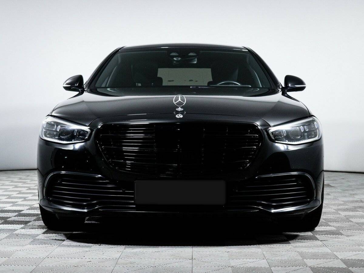 Б/У Мерседес-Бенц С-Класс 2021 года. Фото: #1