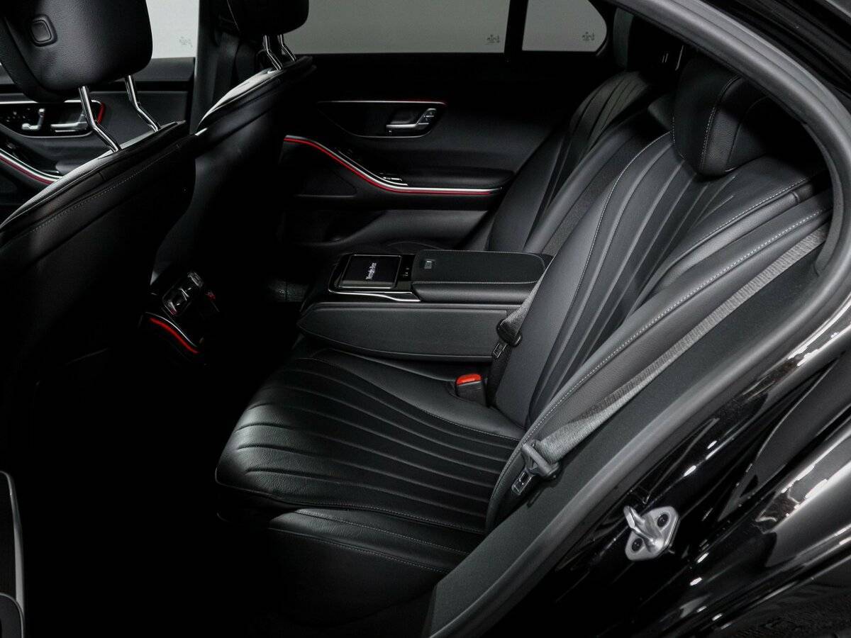 Б/У Мерседес-Бенц С-Класс 2021 года. Фото: #7