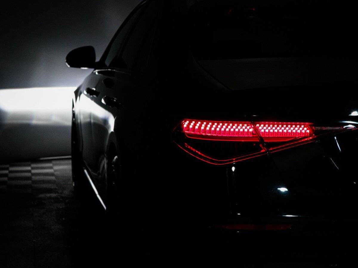 Б/У Мерседес-Бенц С-Класс 2021 года. Фото: #24