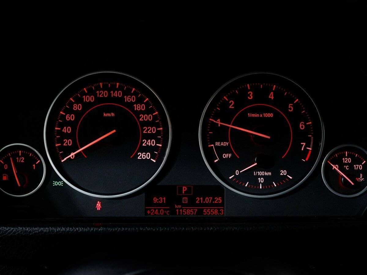 Б/У БМВ 3 серии 2017 года. Фото: #10