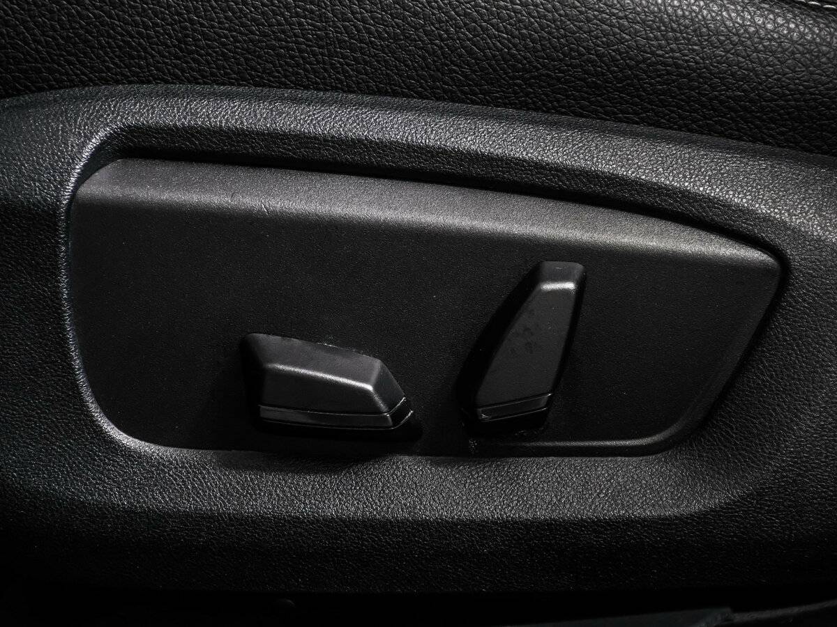 Б/У БМВ 5 серии 2015 года. Фото: #14