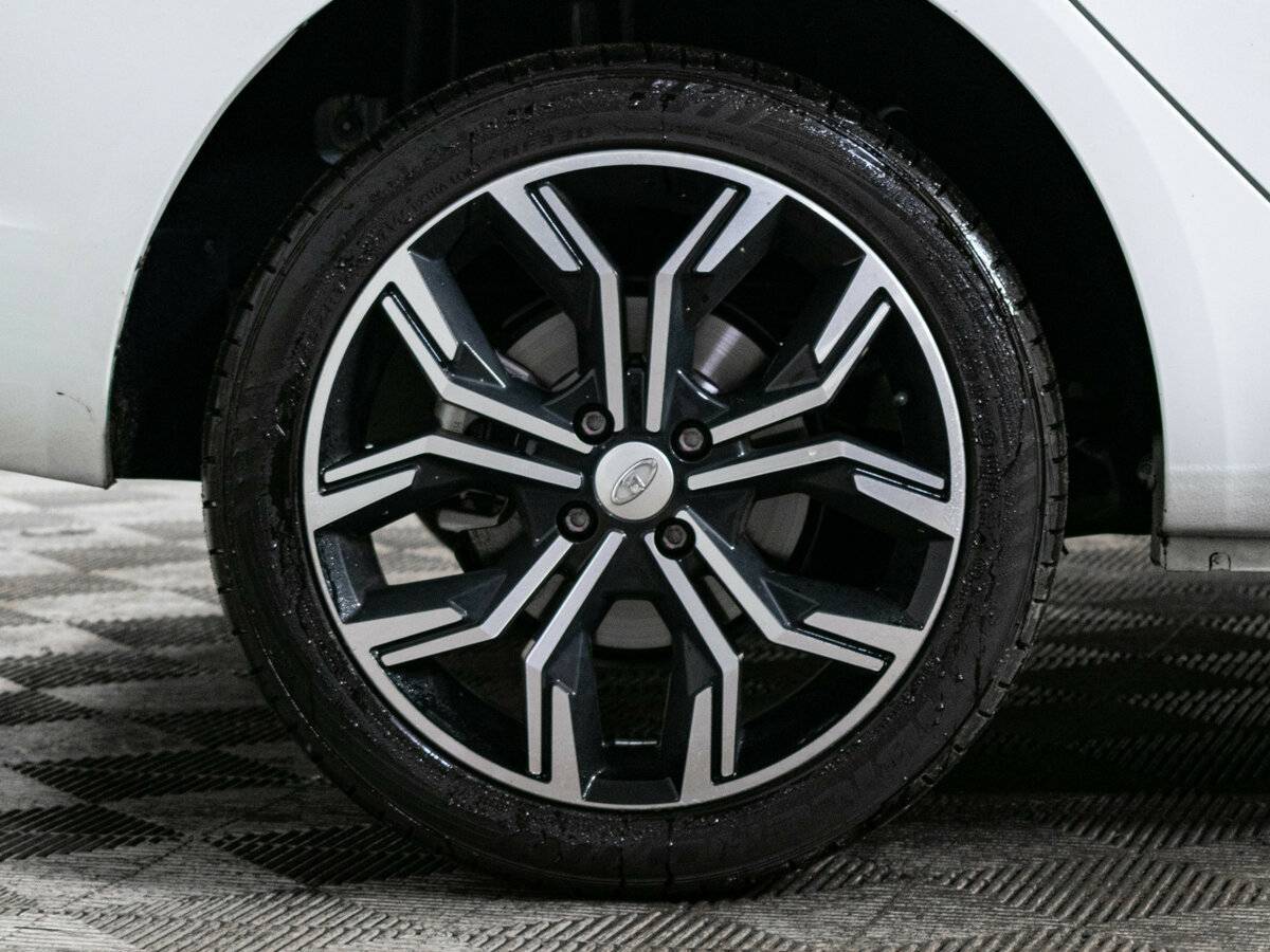 Б/У Лада (ВАЗ) Веста 2024 года. Фото: #15