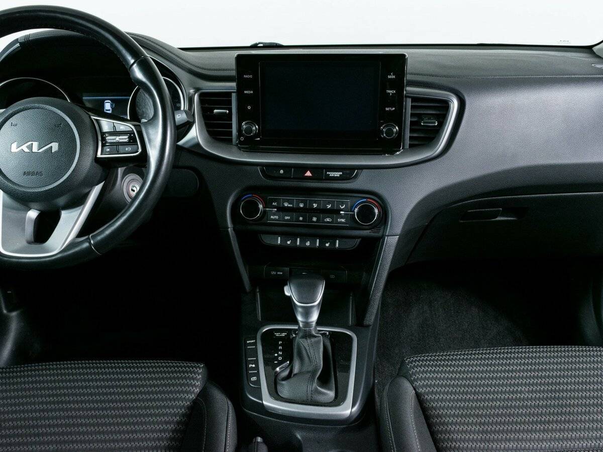 Б/У Киа Сид 2022 года. Фото: #10