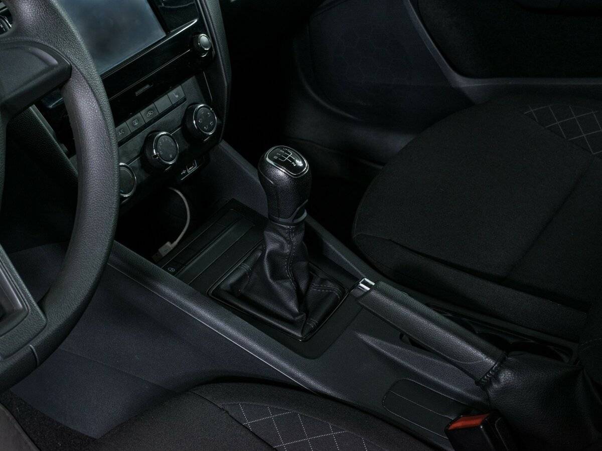 Б/У Шкода Октавия 2019 года. Фото: #14