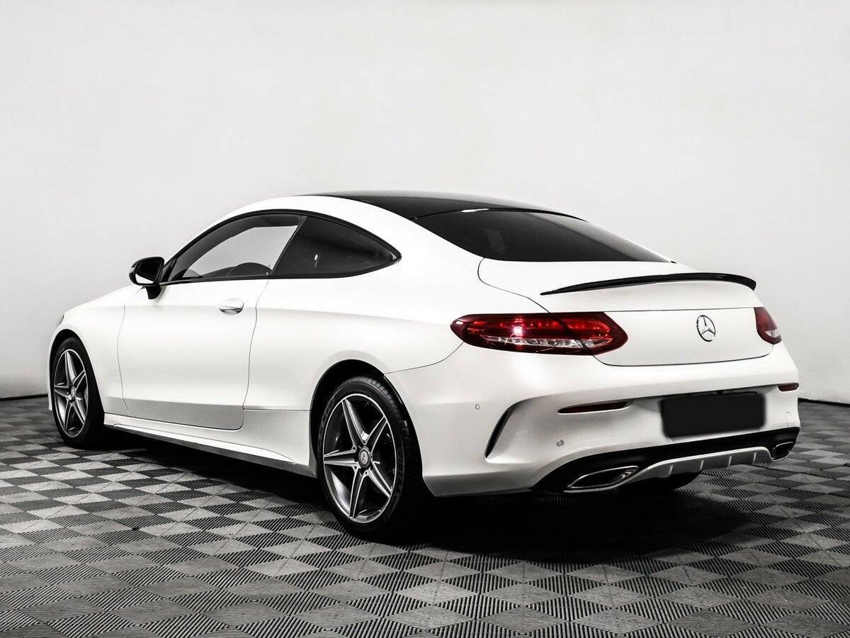 Б/У Мерседес-Бенц Ц-Класс 2016 года. Фото: #6