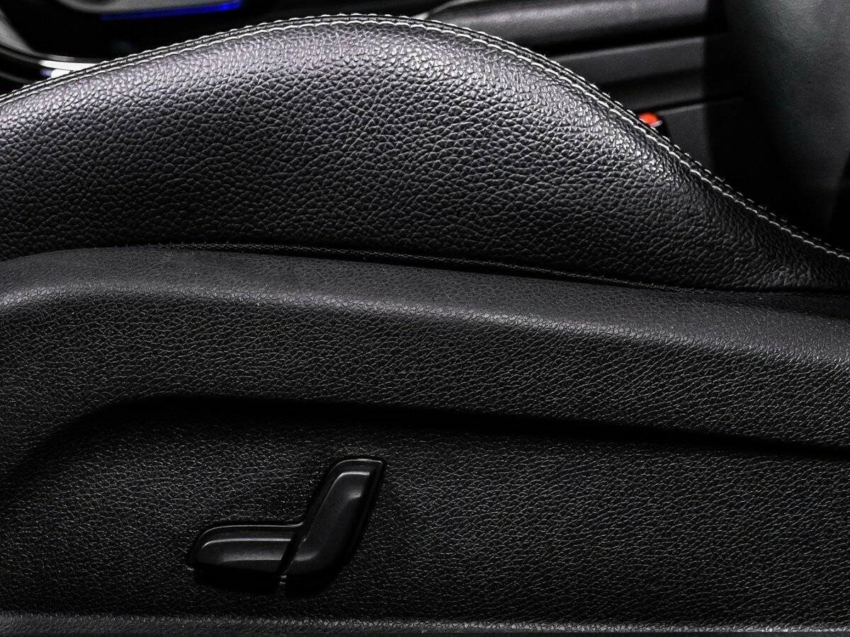 Б/У Мерседес-Бенц Ц-Класс 2016 года. Фото: #14