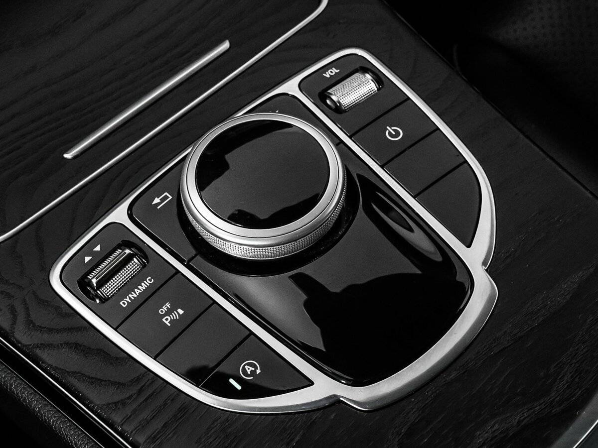 Б/У Мерседес-Бенц Ц-Класс 2016 года. Фото: #16