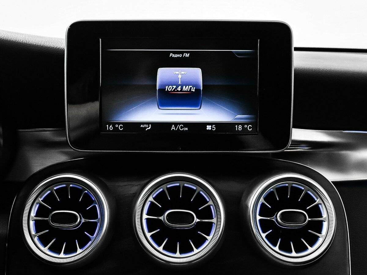 Б/У Мерседес-Бенц Ц-Класс 2016 года. Фото: #21