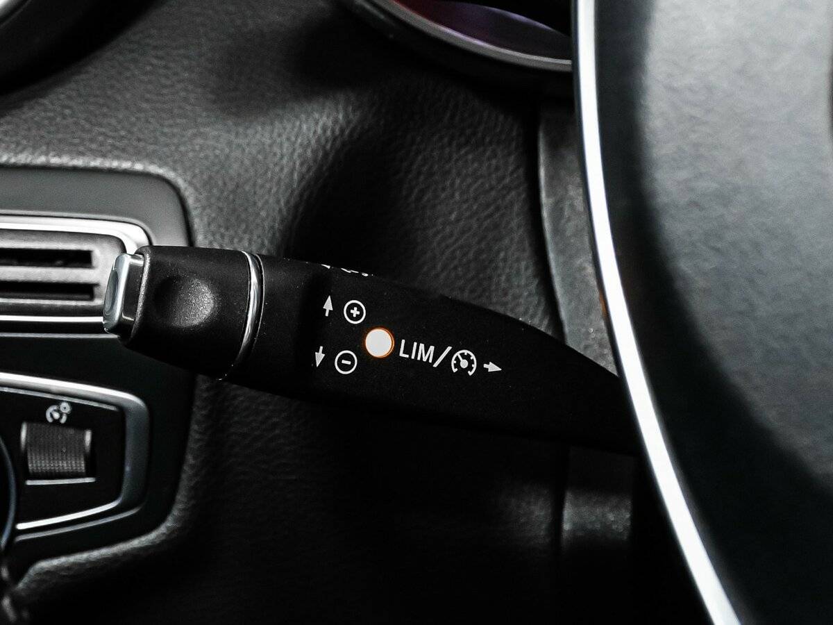 Б/У Мерседес-Бенц Ц-Класс 2016 года. Фото: #22