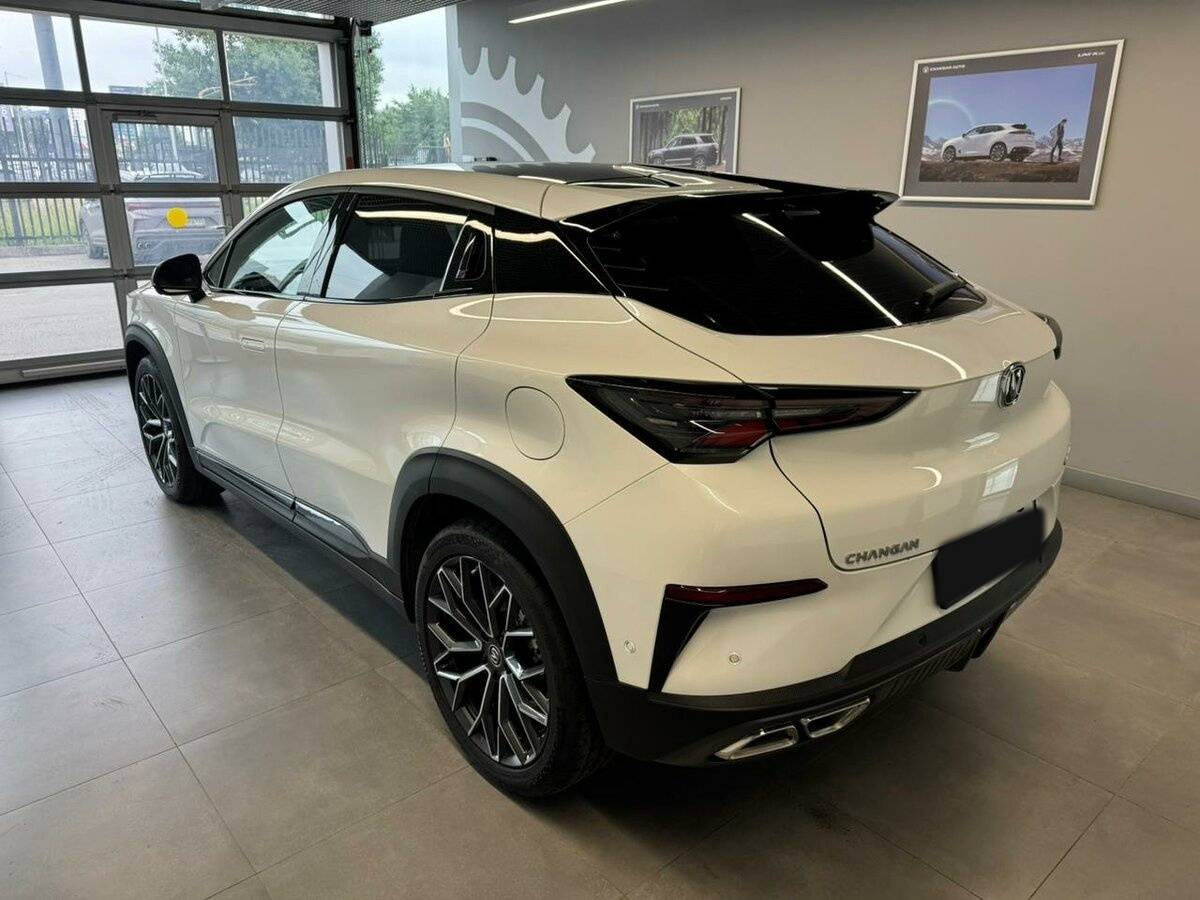 Б/У Чанган УНИ-Т 2024 года. Фото: #3