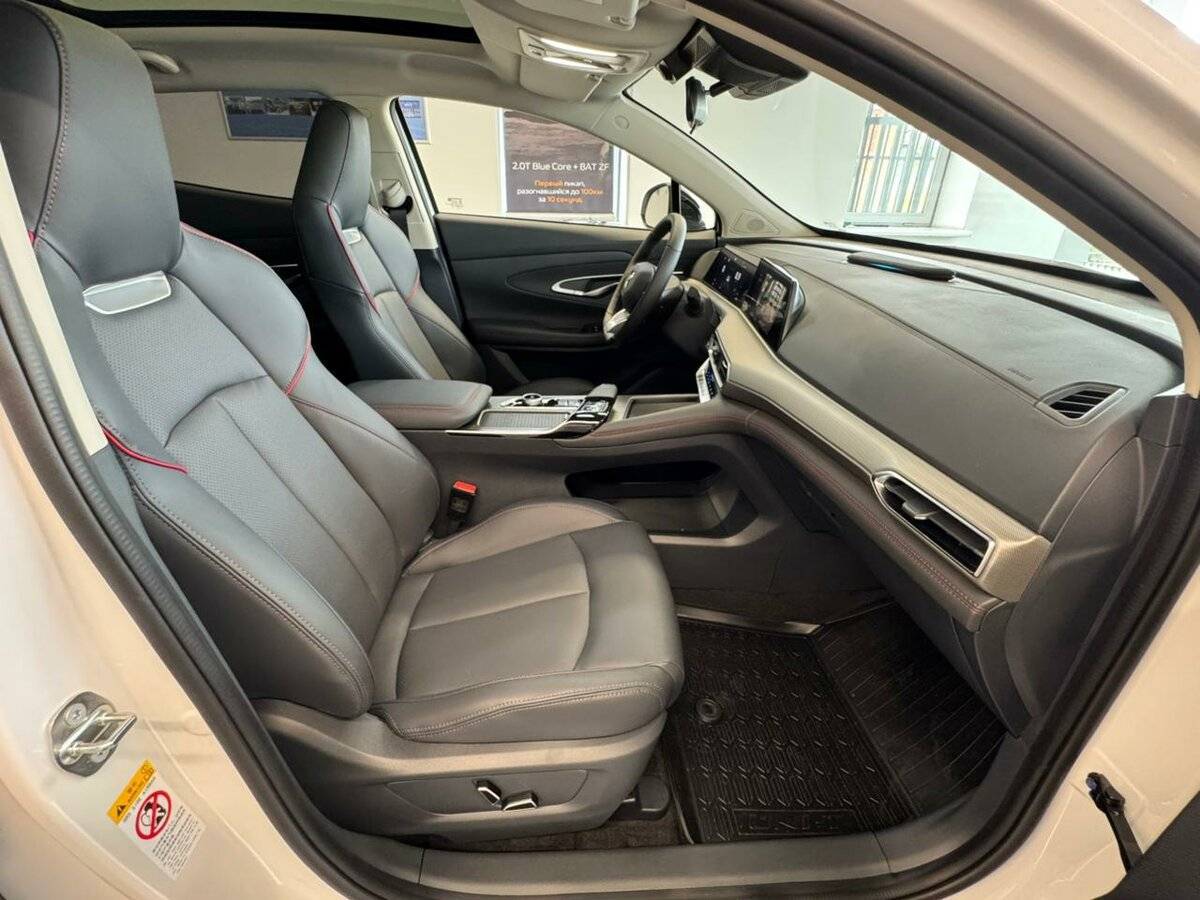 Б/У Чанган УНИ-Т 2024 года. Фото: #12