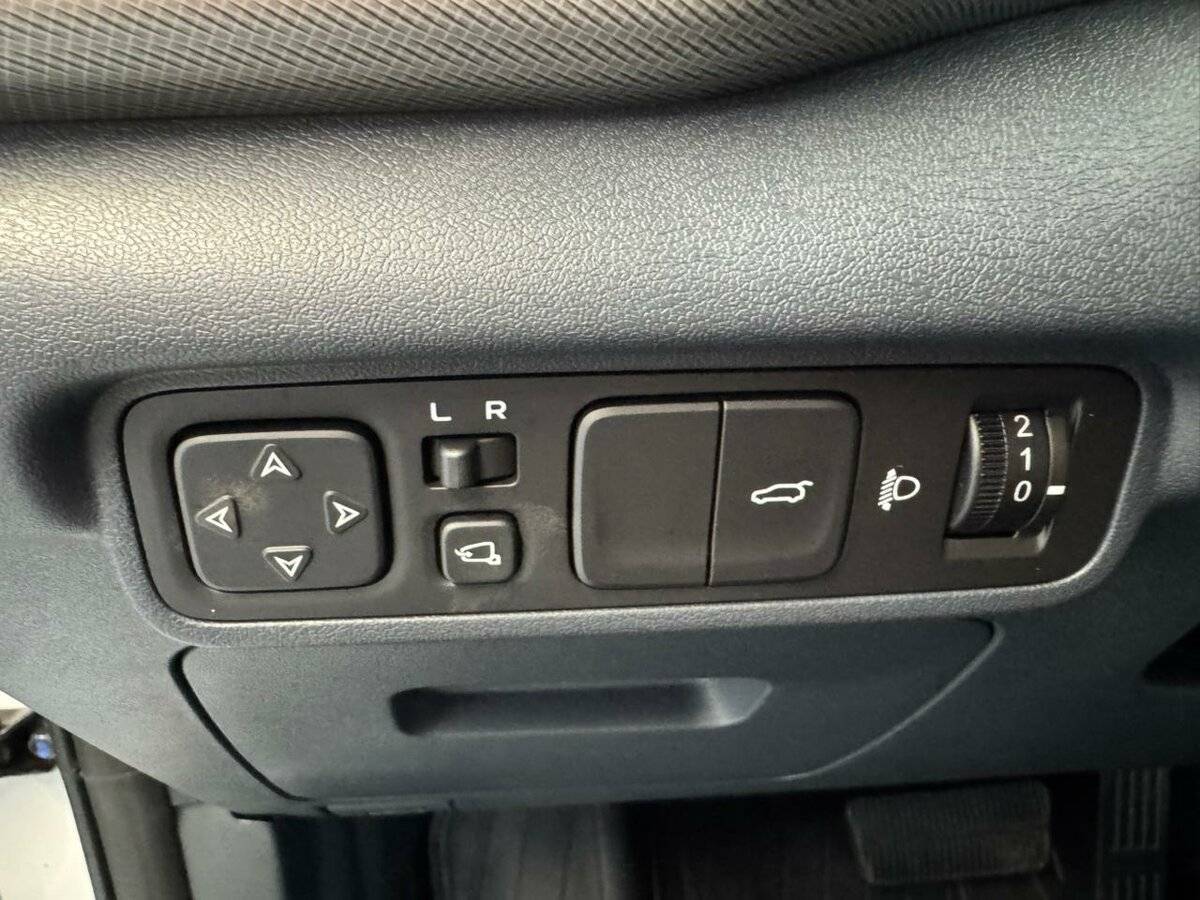 Б/У Чанган УНИ-Т 2024 года. Фото: #23