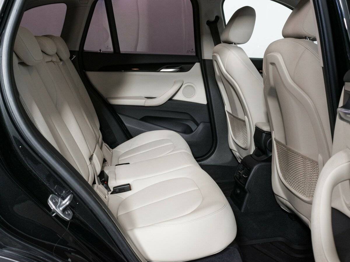 Б/У БМВ Икс1 2017 года. Фото: #10