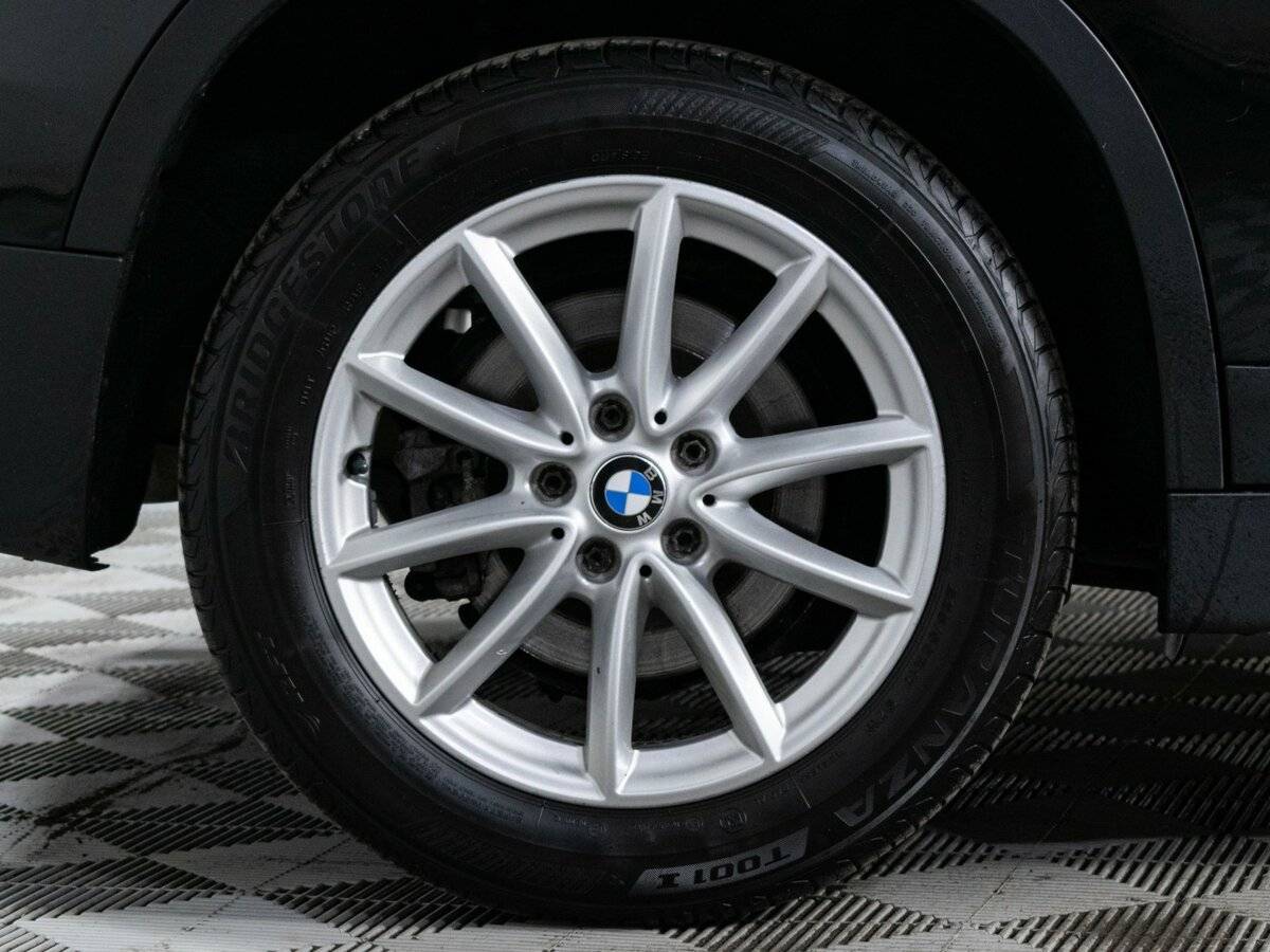 Б/У БМВ Икс1 2017 года. Фото: #16