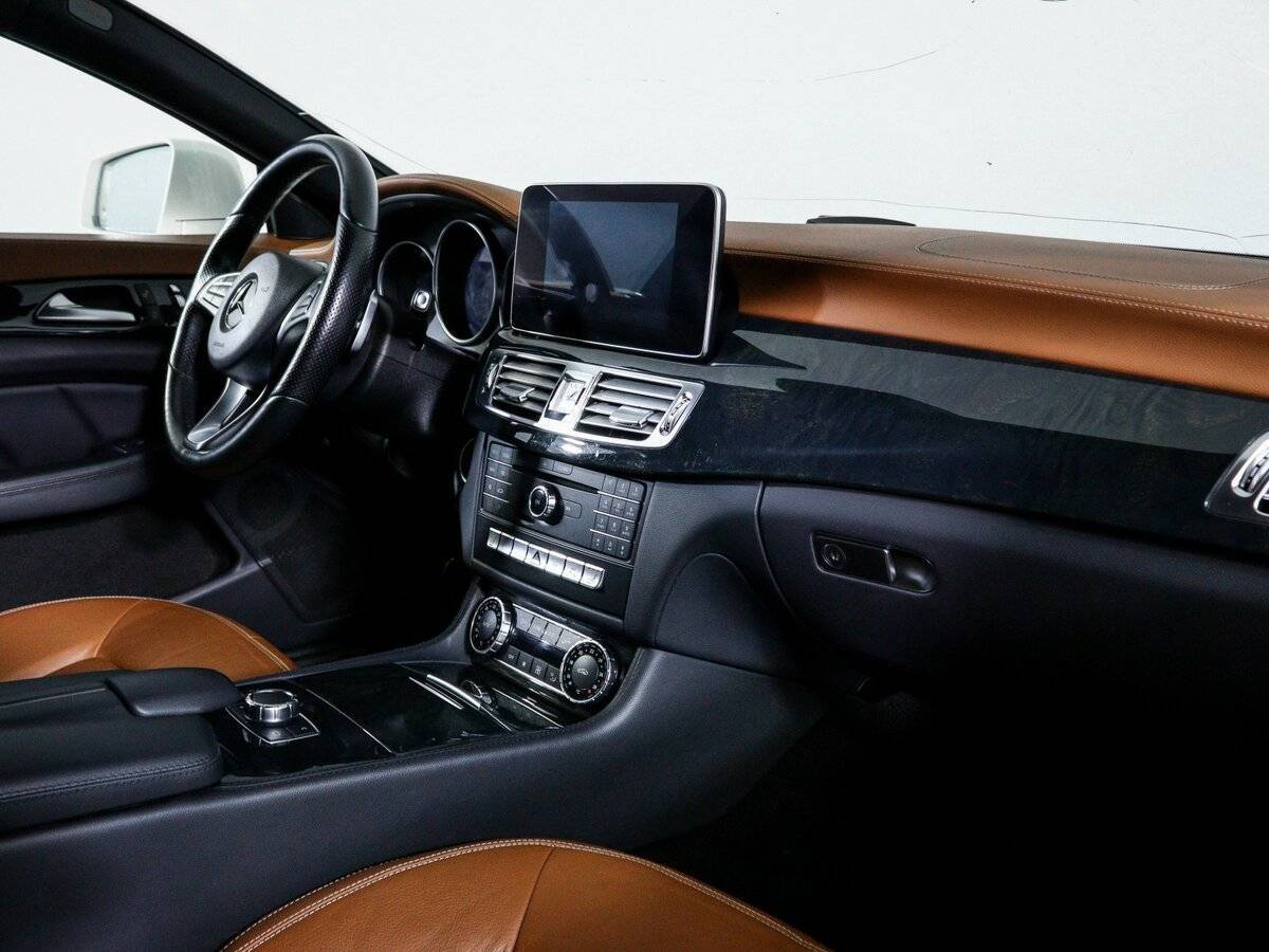 Б/У Мерседес-Бенц ЦЛС 2016 года. Фото: #8