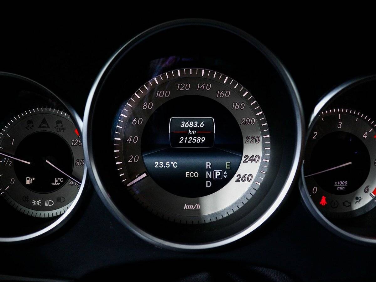 Б/У Мерседес-Бенц ЦЛС 2016 года. Фото: #10