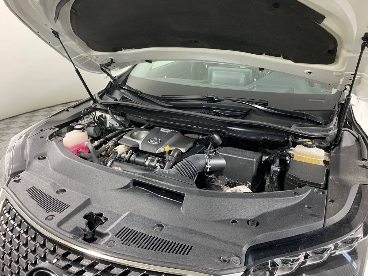 Б/У Лексус Р-Икс 2019 года. Фото: #10