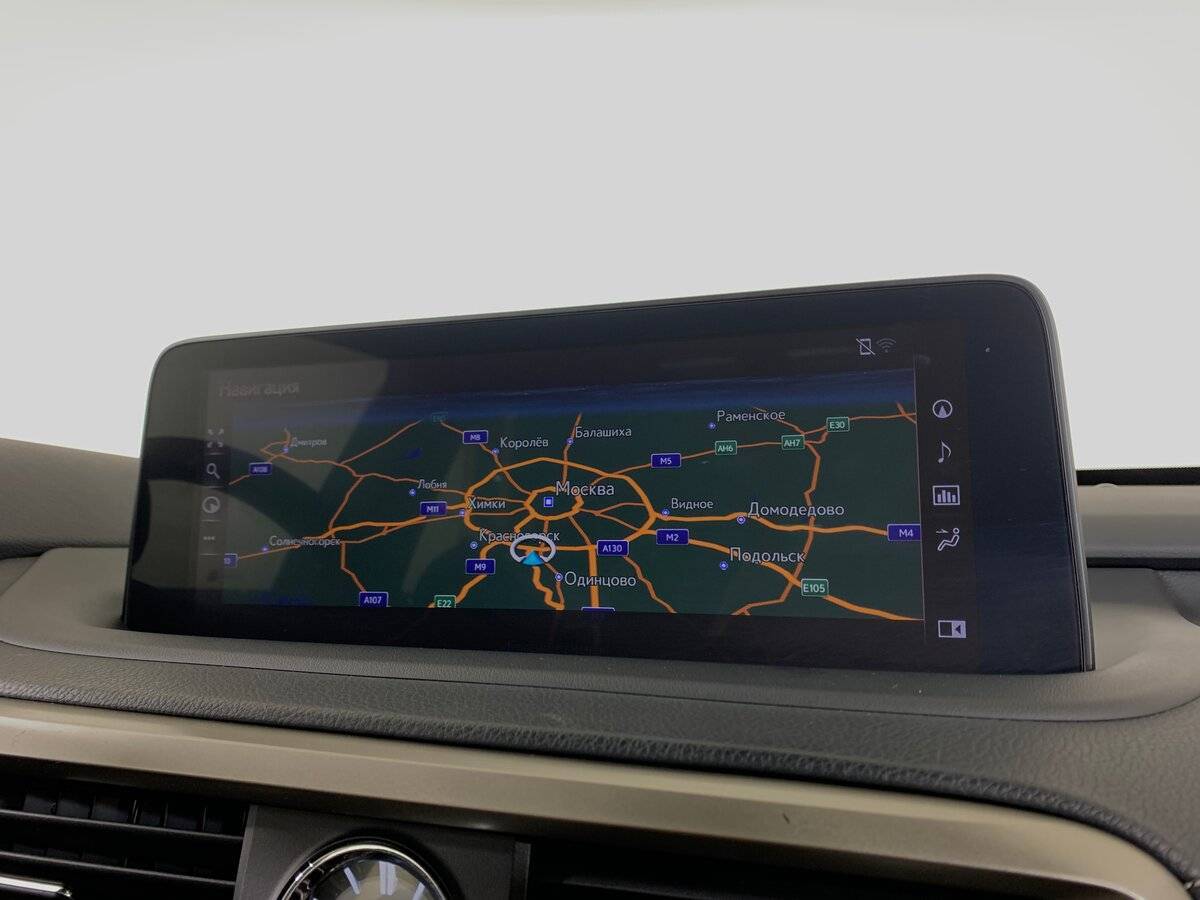 Б/У Лексус Р-Икс 2019 года. Фото: #17