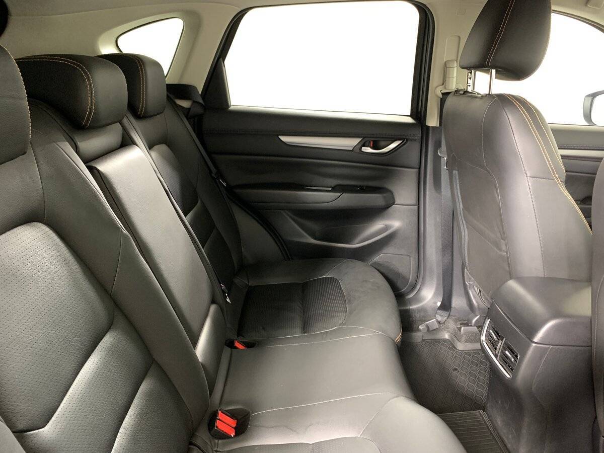 Б/У Мазда Ц-Икс-5 2018 года. Фото: #16