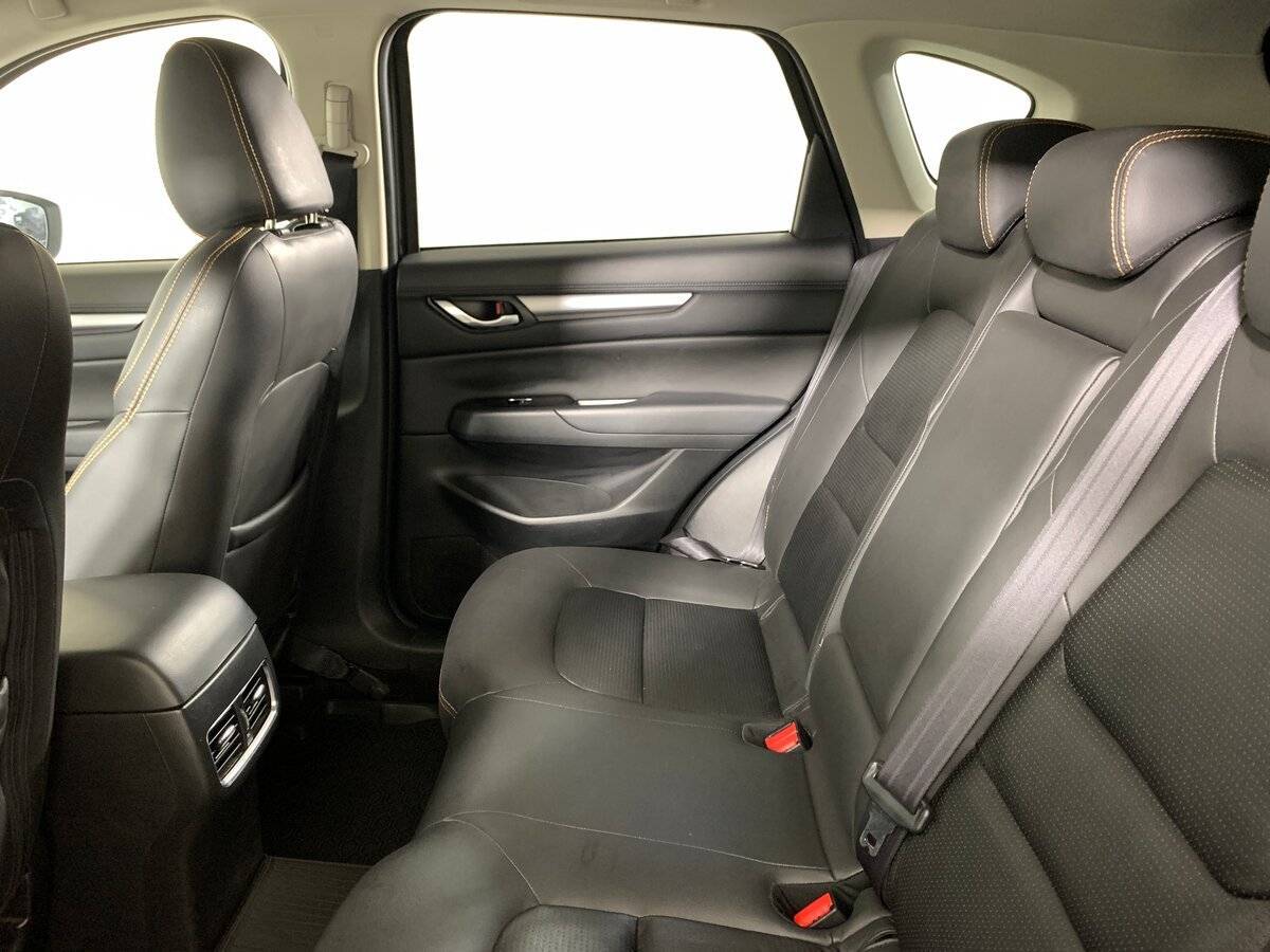 Б/У Мазда Ц-Икс-5 2018 года. Фото: #17