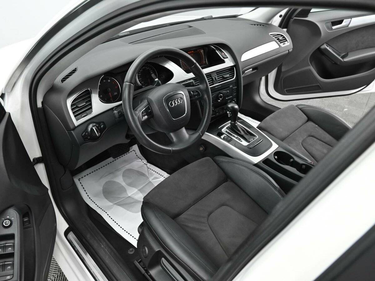 Б/У Ауди А4 2010 года. Фото: #7