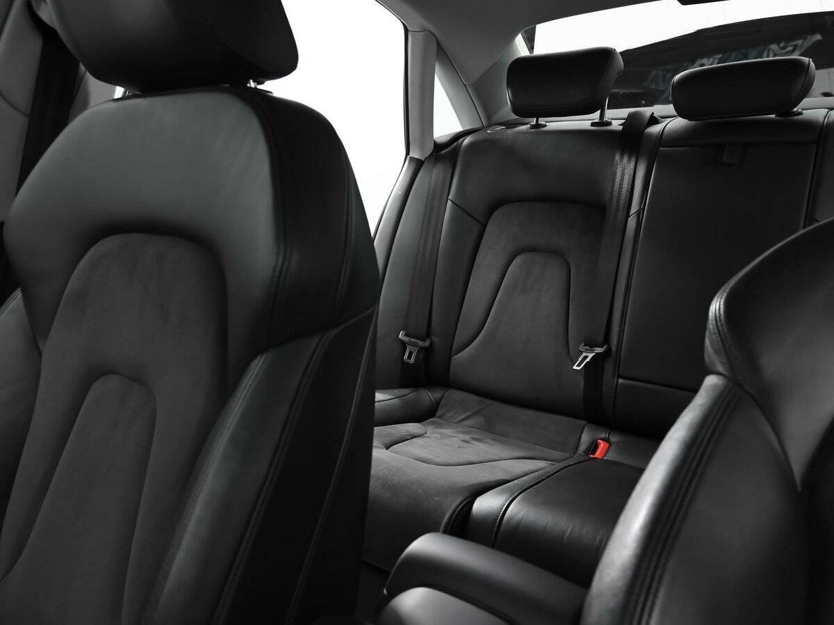 Б/У Ауди А4 2010 года. Фото: #12