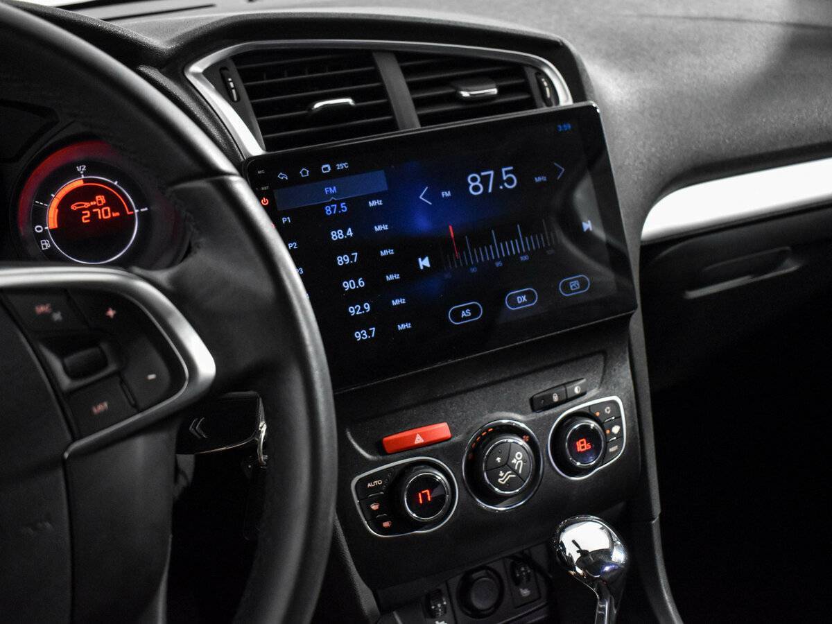 Б/У Ситроен Ц4 2015 года. Фото: #14