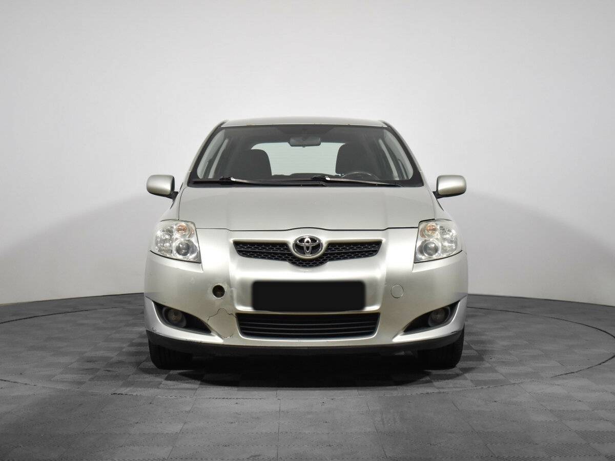 Б/У Тойота Аурис 2008 года. Фото: #1