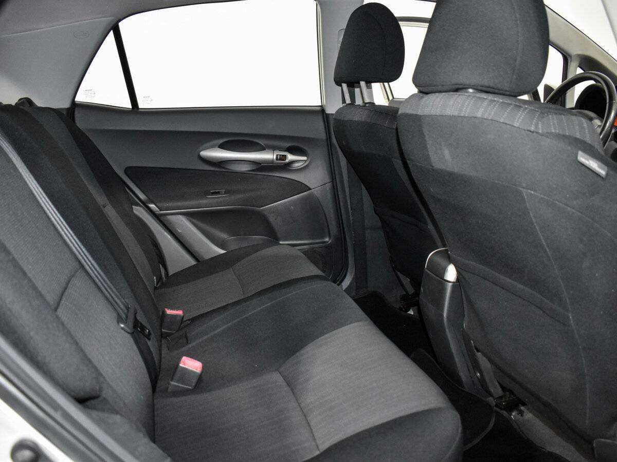 Б/У Тойота Аурис 2008 года. Фото: #12