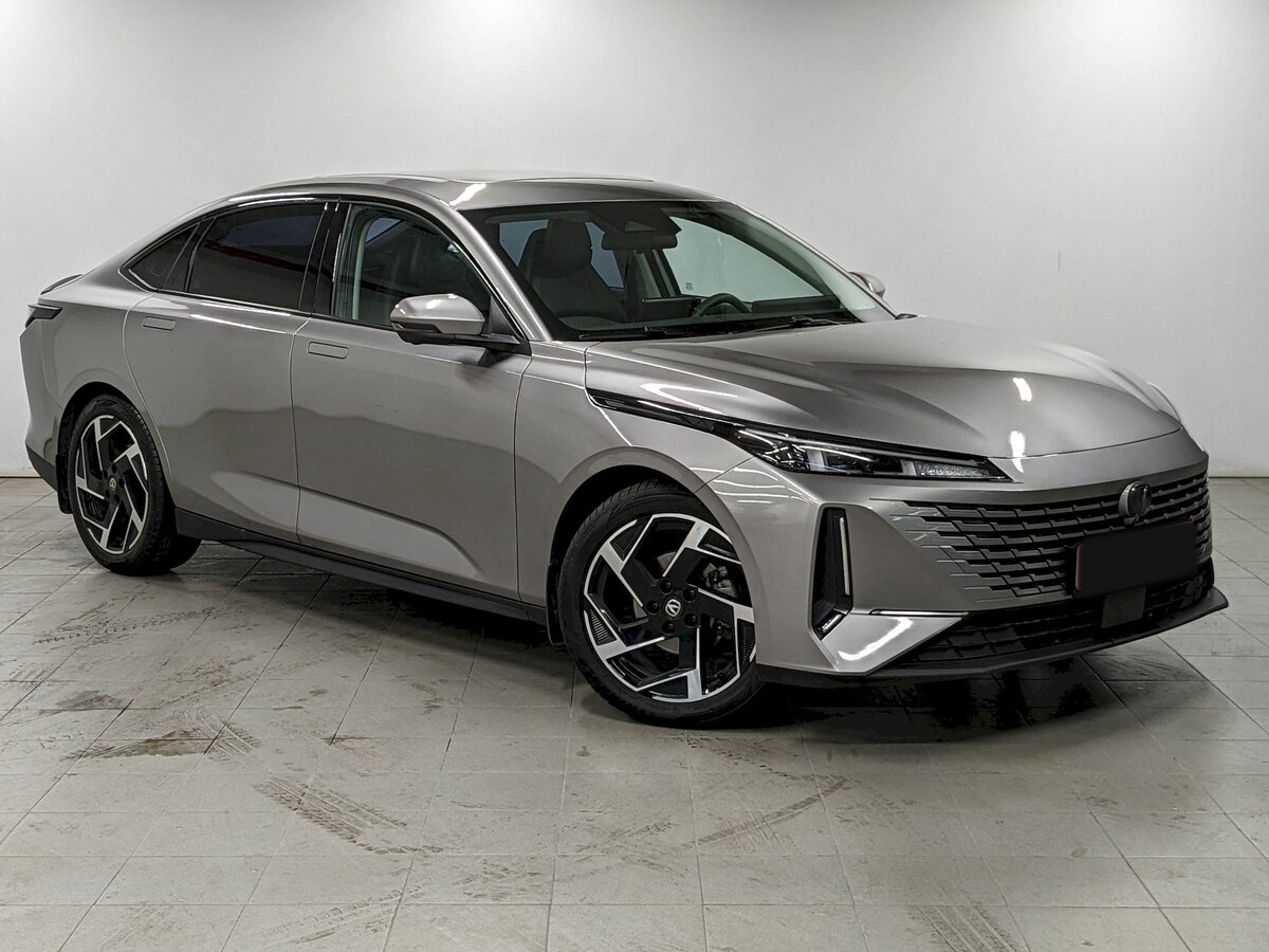 Б/У Чанган Ламур 2023 года. Фото: #2