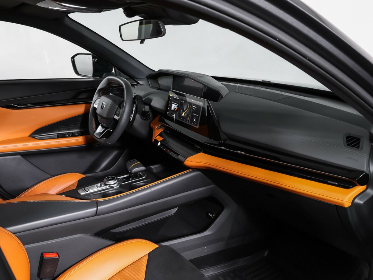 Б/У Чанган УНИ-В 2023 года. Фото: #7