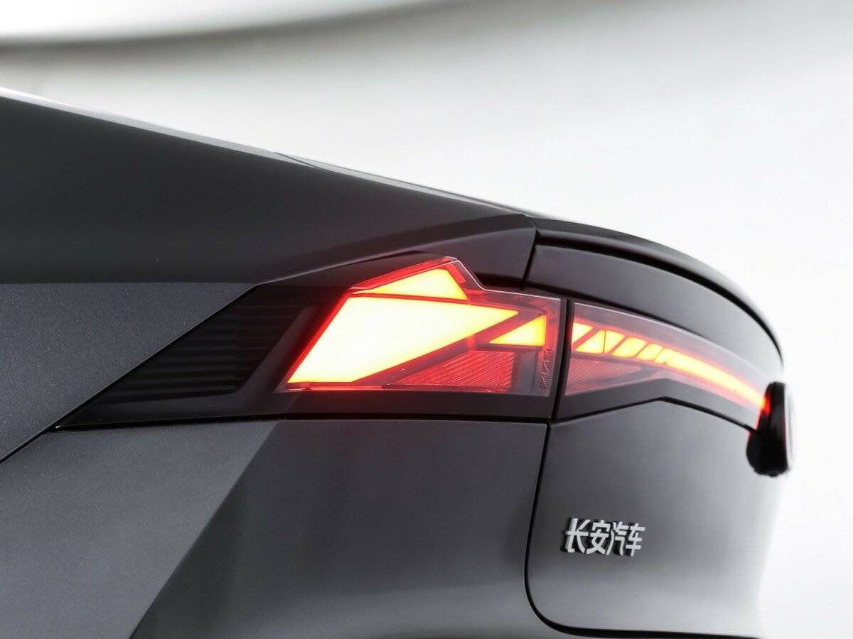 Б/У Чанган УНИ-В 2023 года. Фото: #21