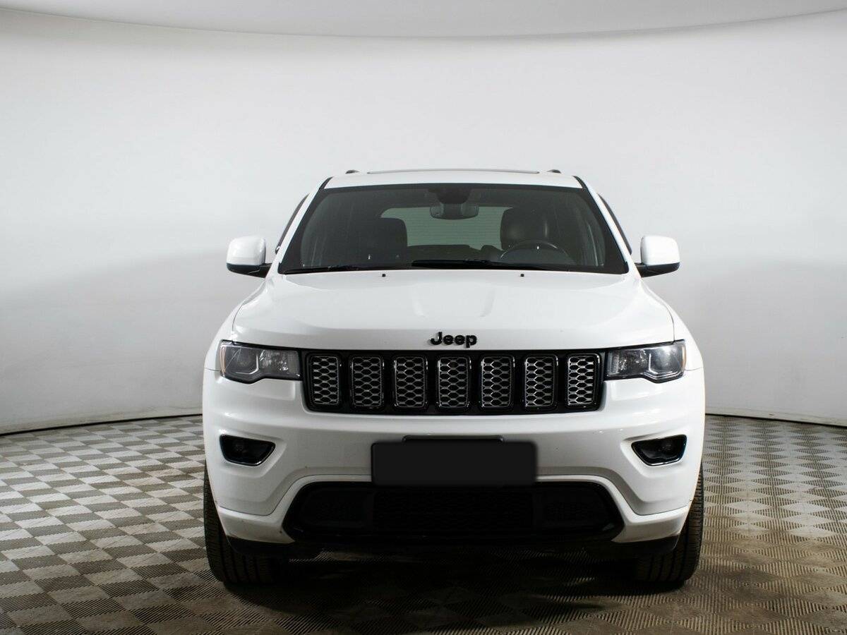 Б/У Джип Гранд Чироки 2019 года. Фото: #1