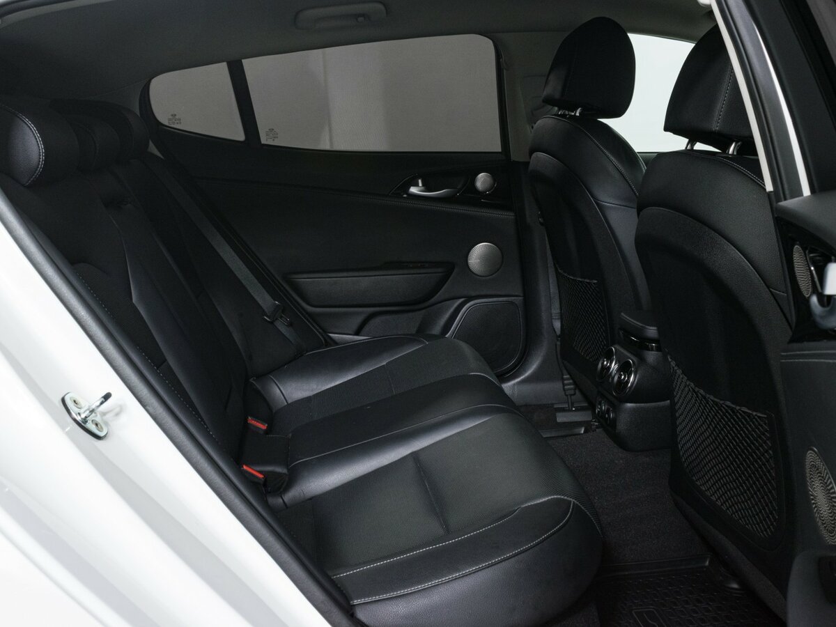 Б/У Киа Стингер 2021 года. Фото: #10