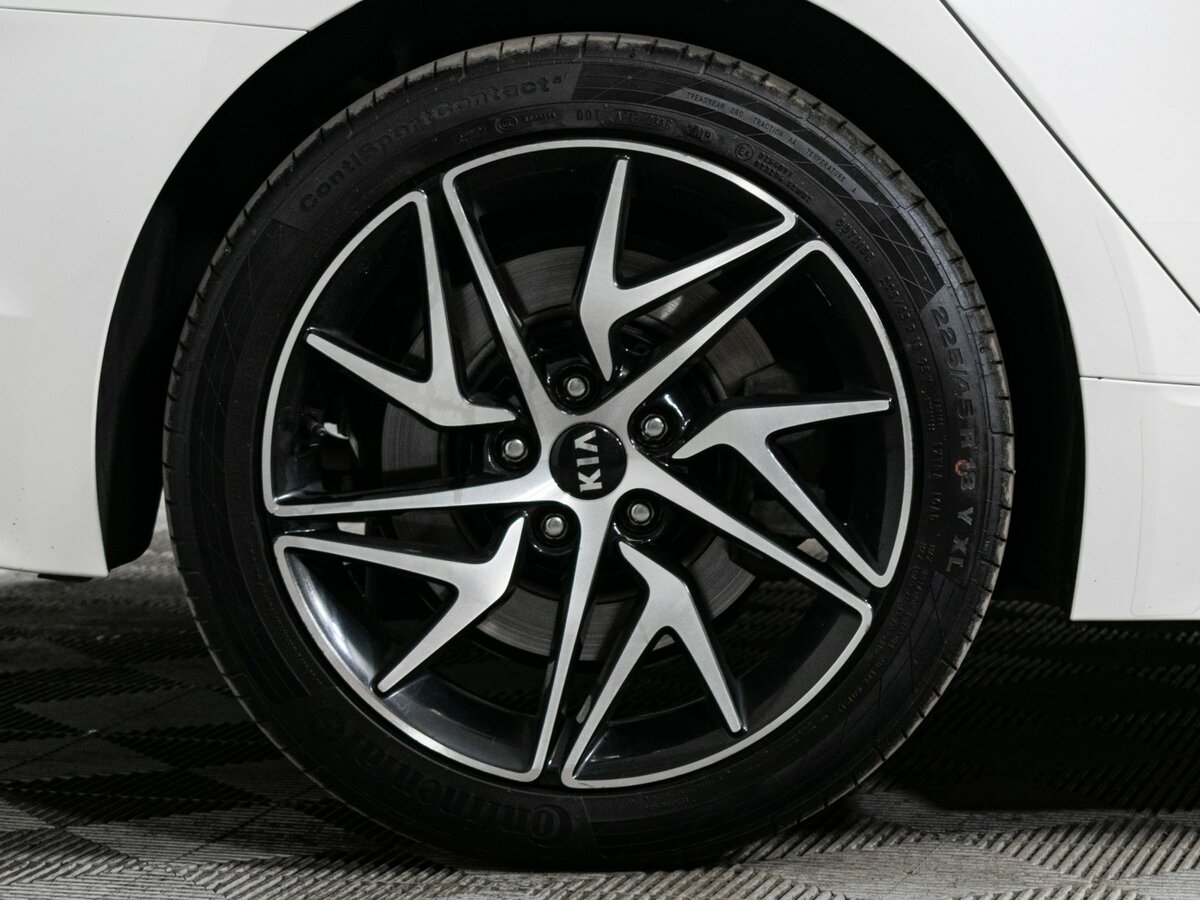 Б/У Киа Стингер 2021 года. Фото: #17