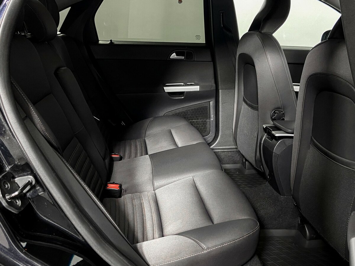 Б/У Вольво С40 2010 года. Фото: #9