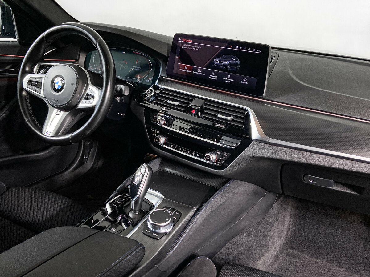 Б/У БМВ 5 серии 2021 года. Фото: #4