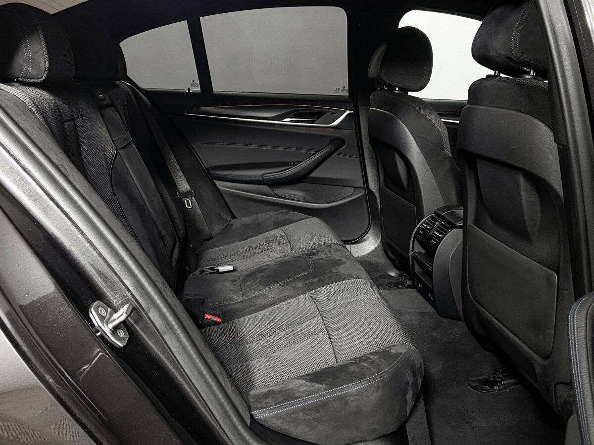 Б/У БМВ 5 серии 2021 года. Фото: #6