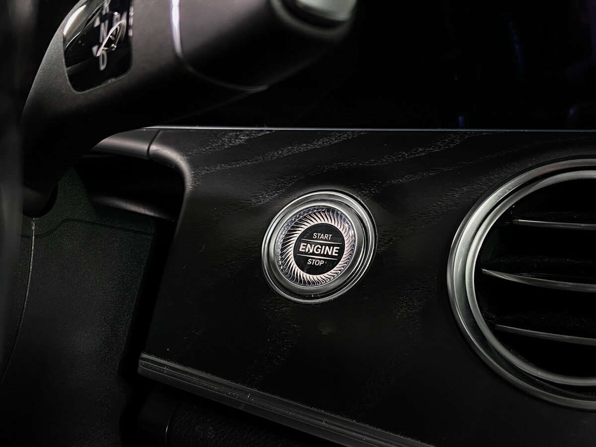 Б/У Мерседес-Бенц Е-Класс 2021 года. Фото: #13