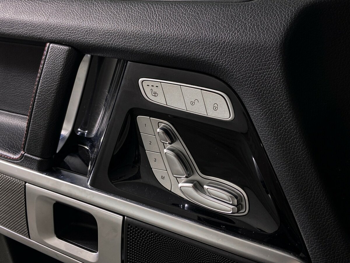 Б/У Мерседес-Бенц Джи-Класс 2019 года. Фото: #16