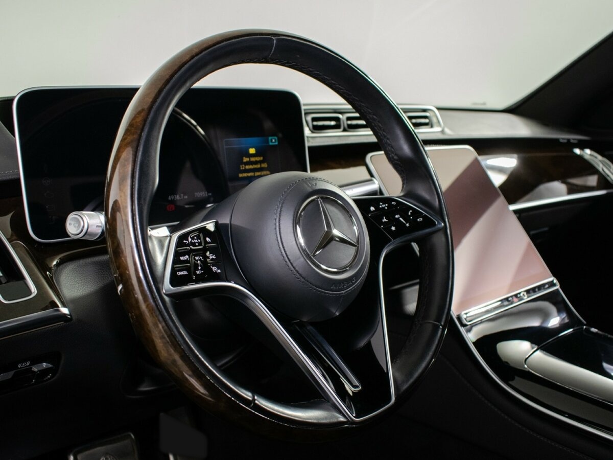 Б/У Мерседес-Бенц С-Класс 2020 года. Фото: #19