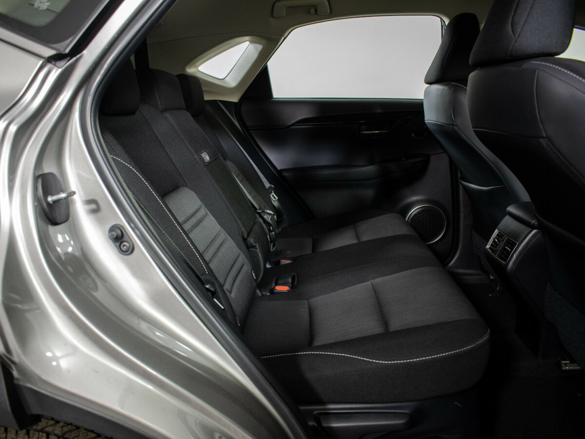 Б/У Лексус Н-Икс 2020 года. Фото: #9