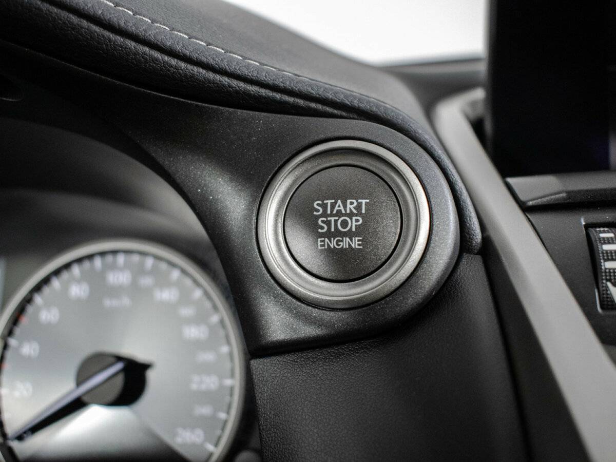 Б/У Лексус Н-Икс 2020 года. Фото: #14