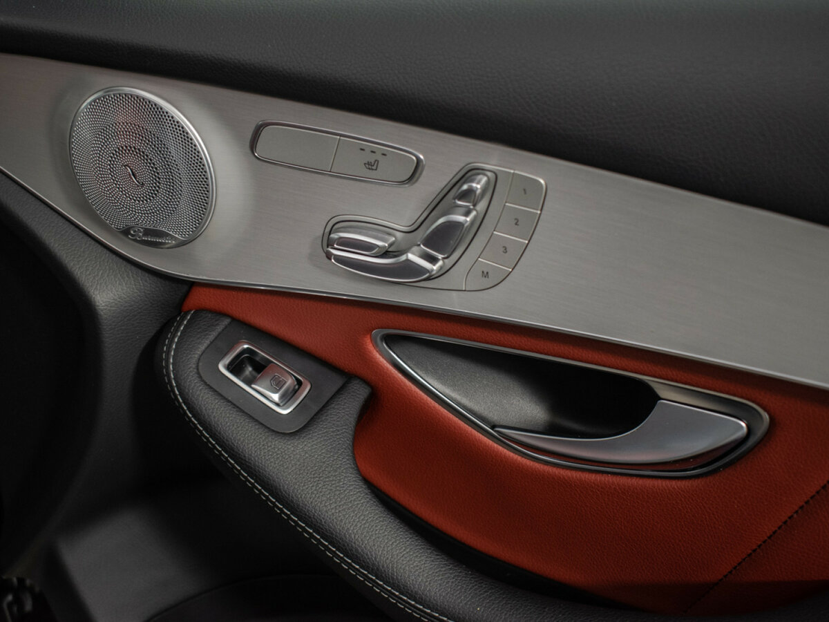 Б/У Мерседес-Бенц ГЛЦ Купе 2017 года. Фото: #12