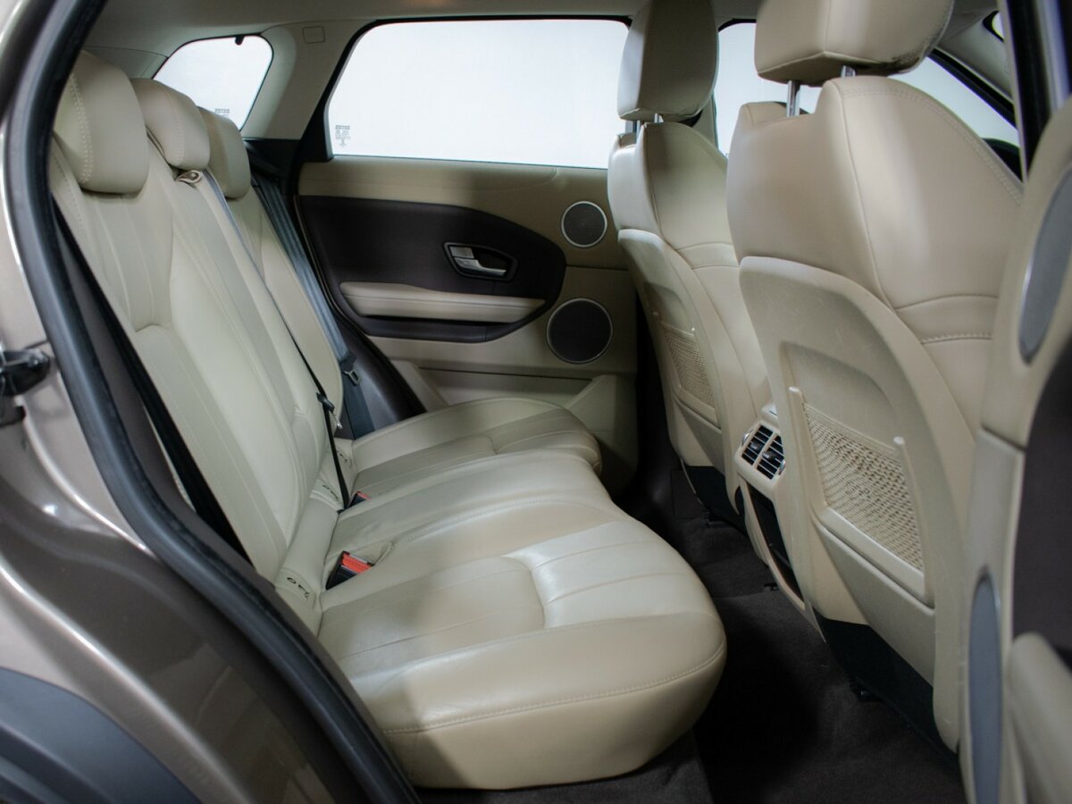 Б/У Лэнд Ровер Рэнж Ровер Эвок 2017 года. Фото: #7